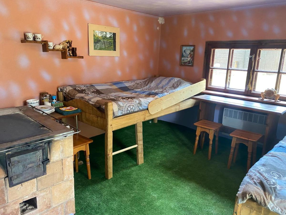 Private Farm Jakuzzi Sauna In The Forest Talsi Exterior photo